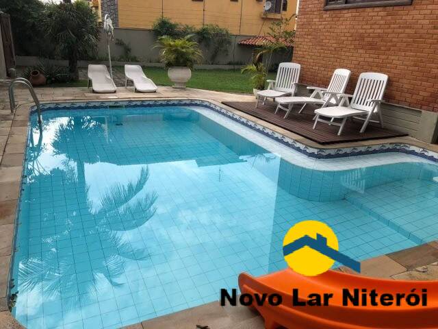 Casa à venda com 5 quartos, 350m² - Foto 1