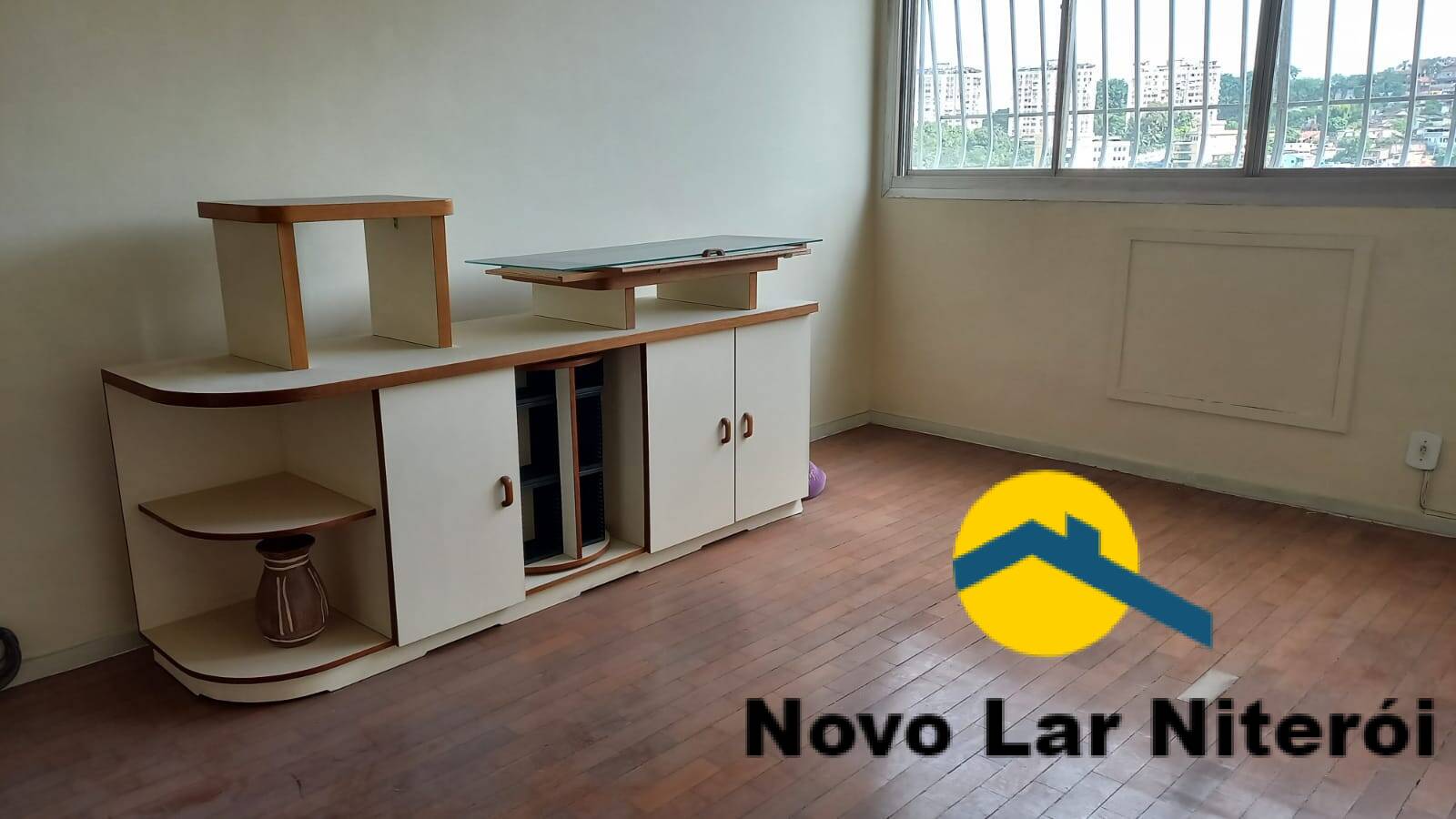 Apartamento à venda com 1 quarto, 55m² - Foto 1