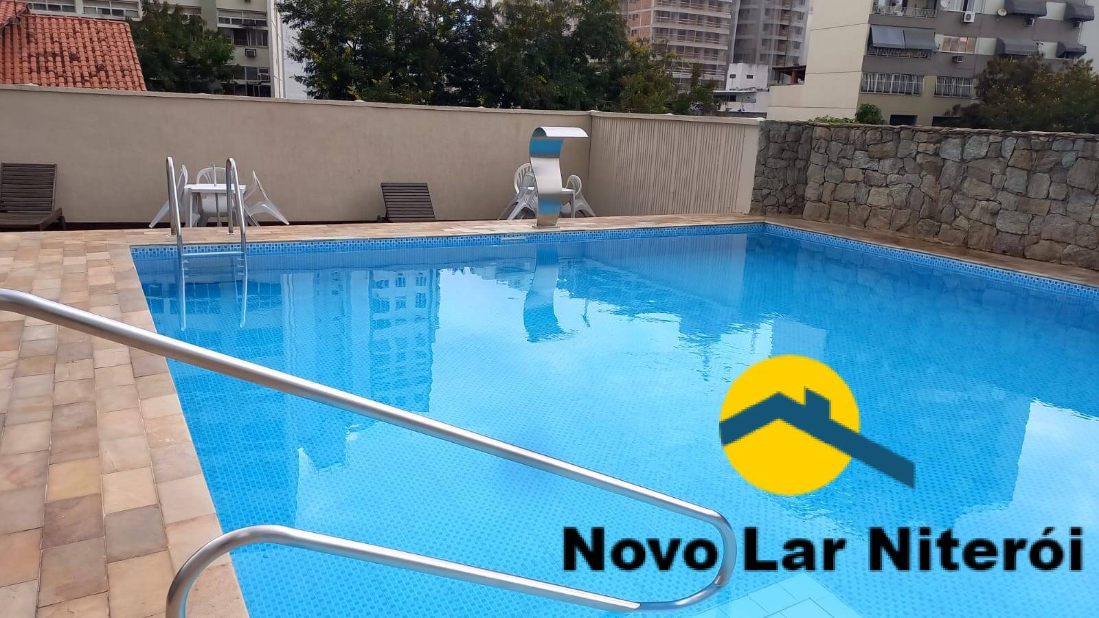 Apartamento à venda com 1 quarto, 55m² - Foto 2