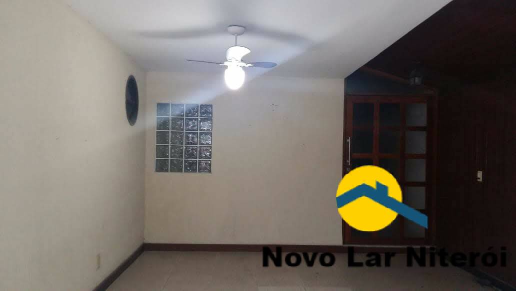 Casa à venda com 4 quartos, 180m² - Foto 13