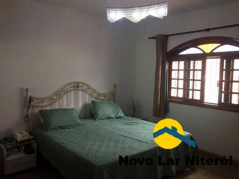 Casa à venda com 4 quartos, 205m² - Foto 21