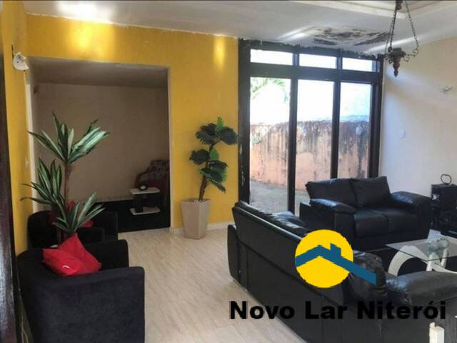 Casa à venda com 4 quartos, 300m² - Foto 3