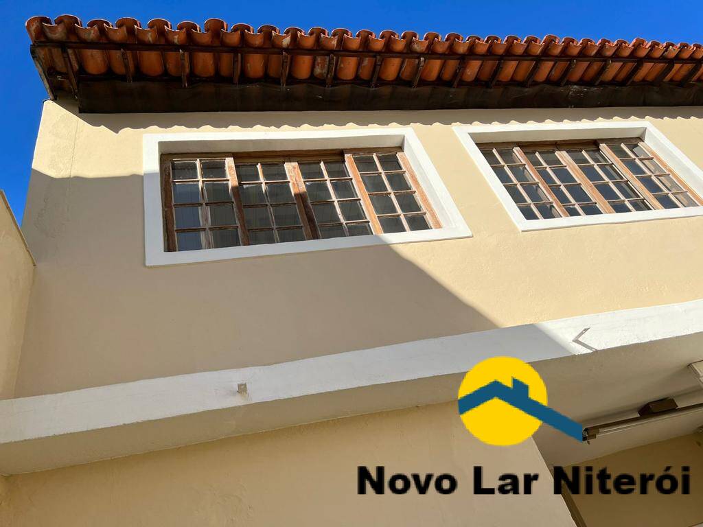 Casa à venda com 3 quartos, 240m² - Foto 27