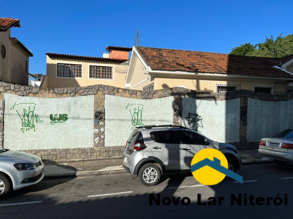 Casa à venda com 3 quartos, 240m² - Foto 41