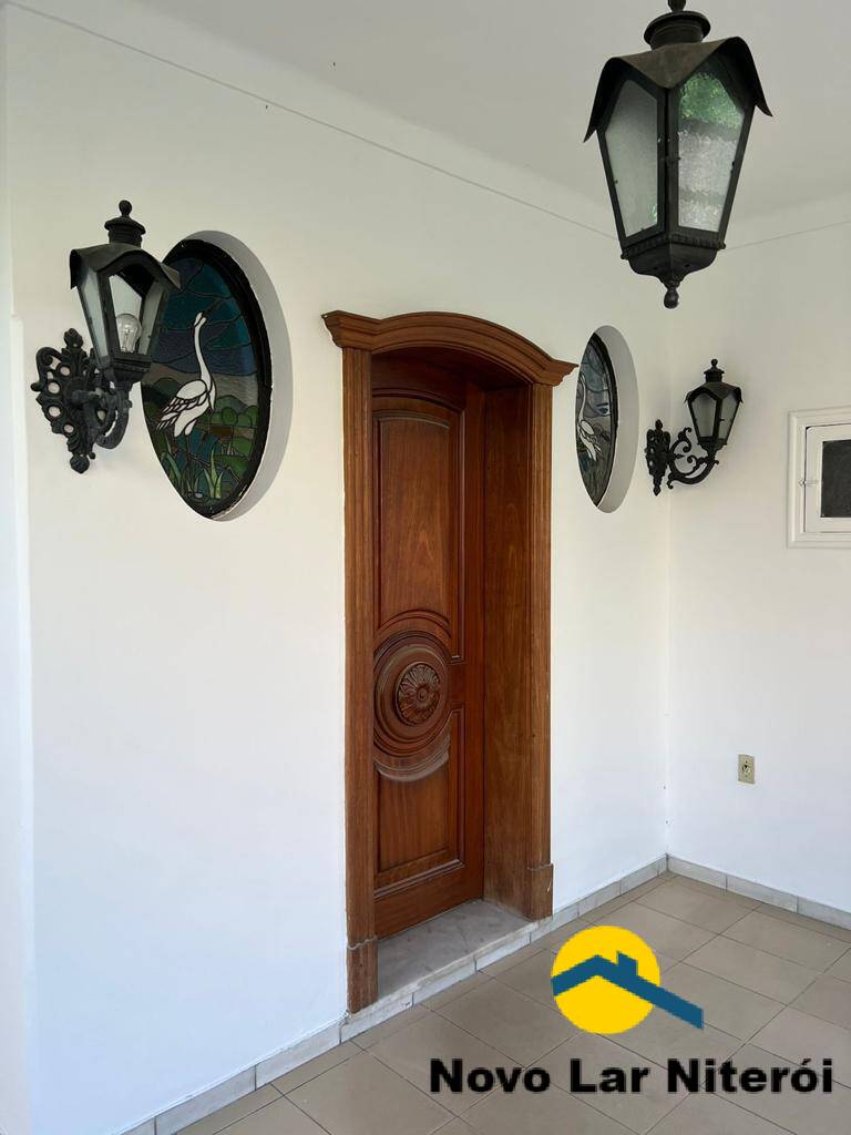 Casa à venda com 3 quartos, 240m² - Foto 32