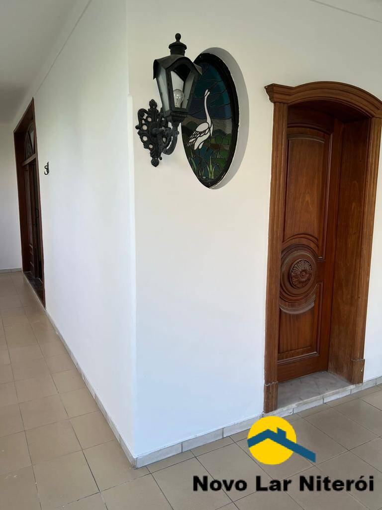 Casa à venda com 3 quartos, 240m² - Foto 28