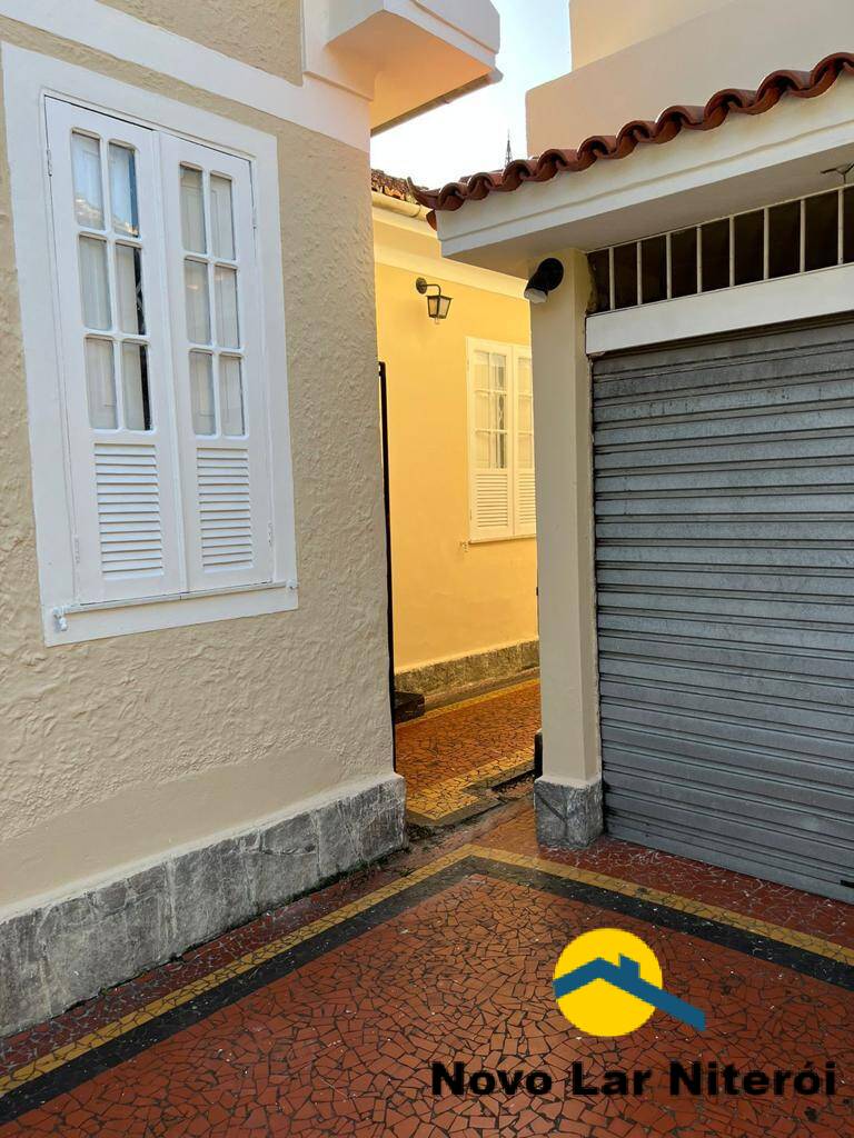 Casa à venda com 3 quartos, 240m² - Foto 29