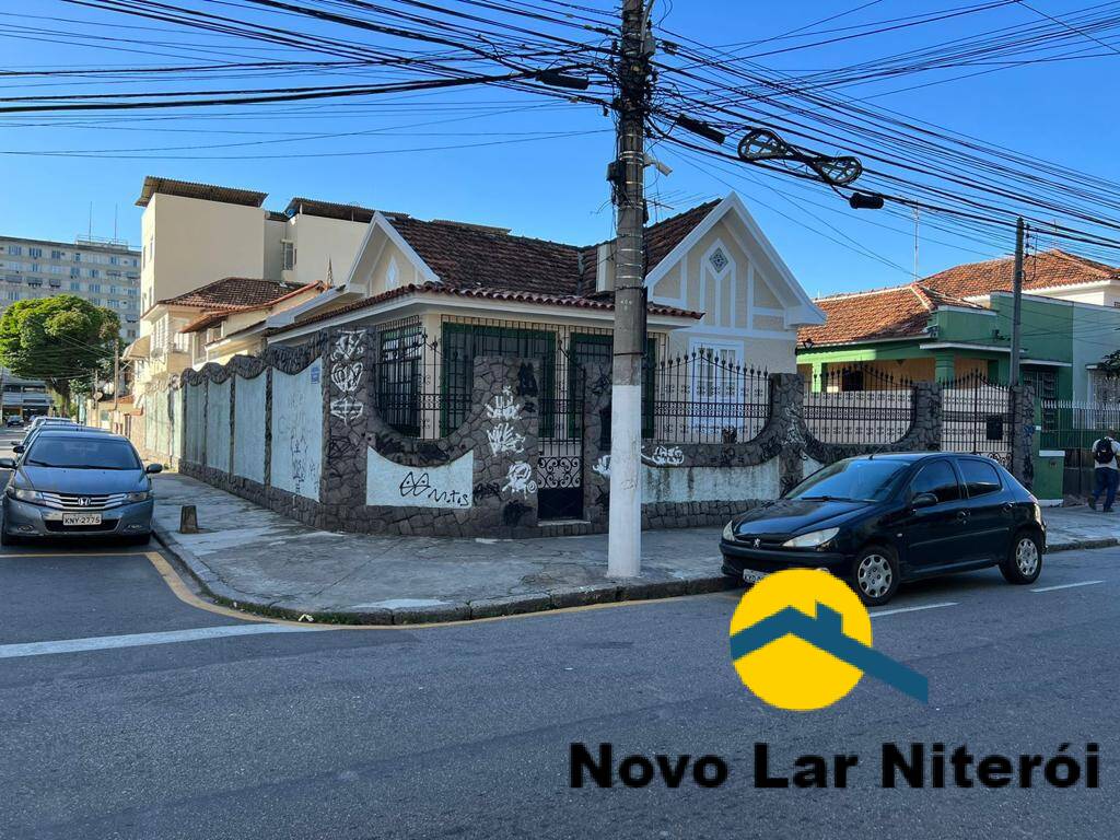 Casa à venda com 3 quartos, 240m² - Foto 43