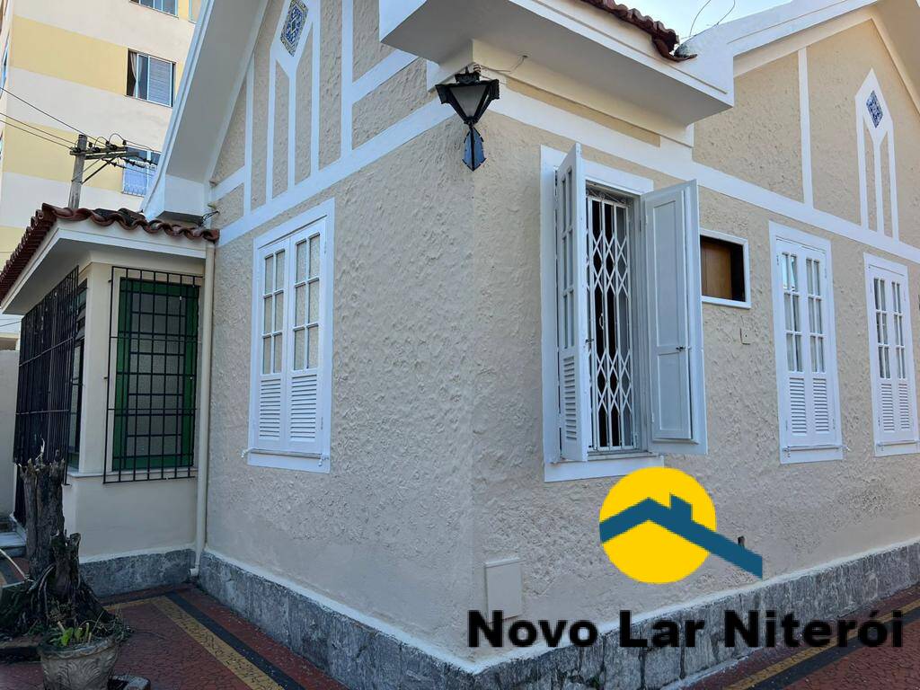 Casa à venda com 3 quartos, 240m² - Foto 36