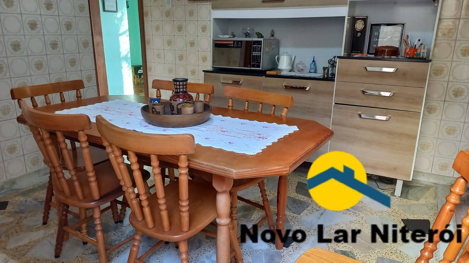 Casa à venda com 5 quartos, 214m² - Foto 32