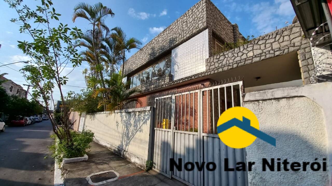 Casa à venda com 5 quartos, 214m² - Foto 94