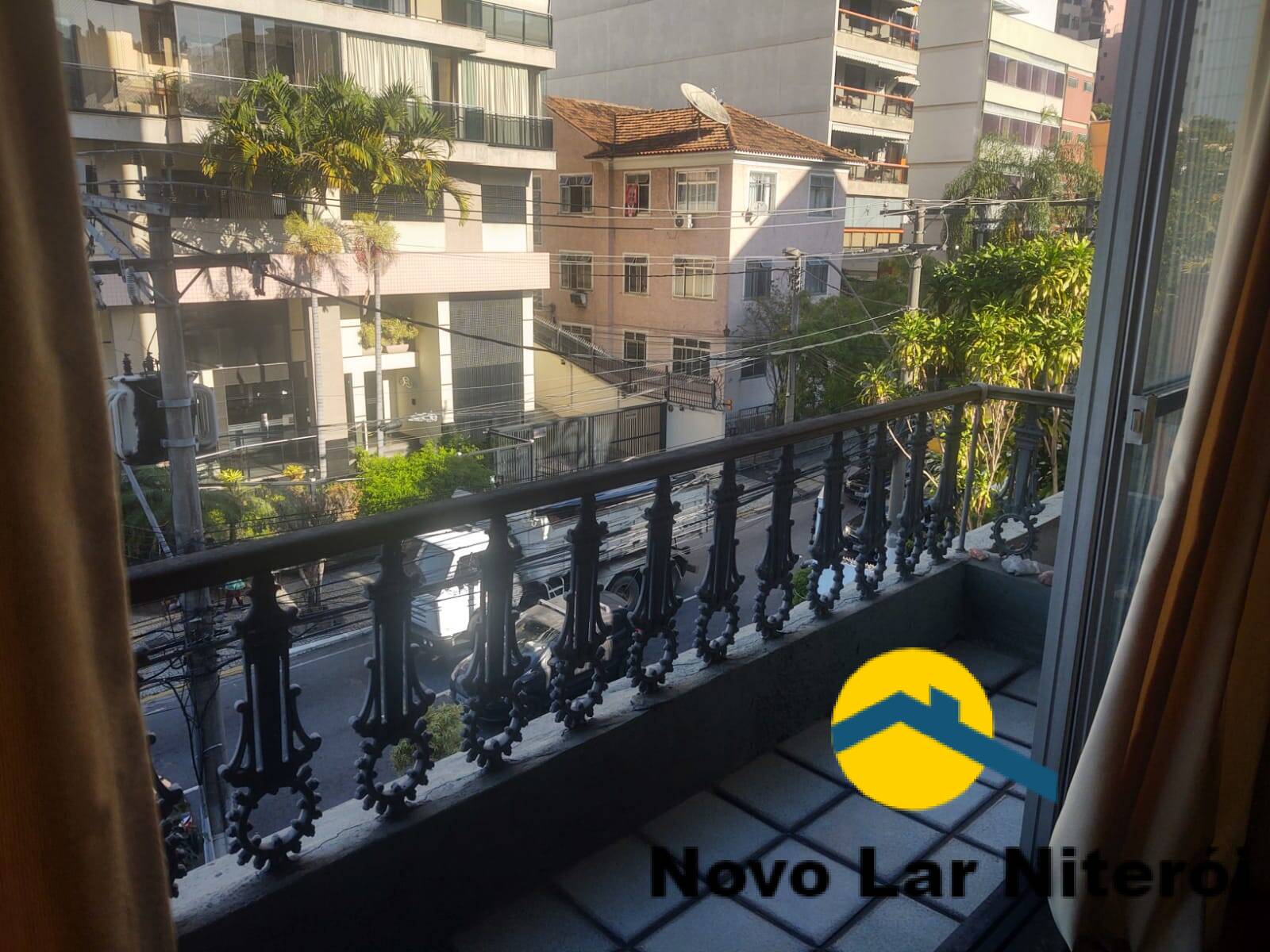 Apartamento à venda com 4 quartos, 180m² - Foto 1