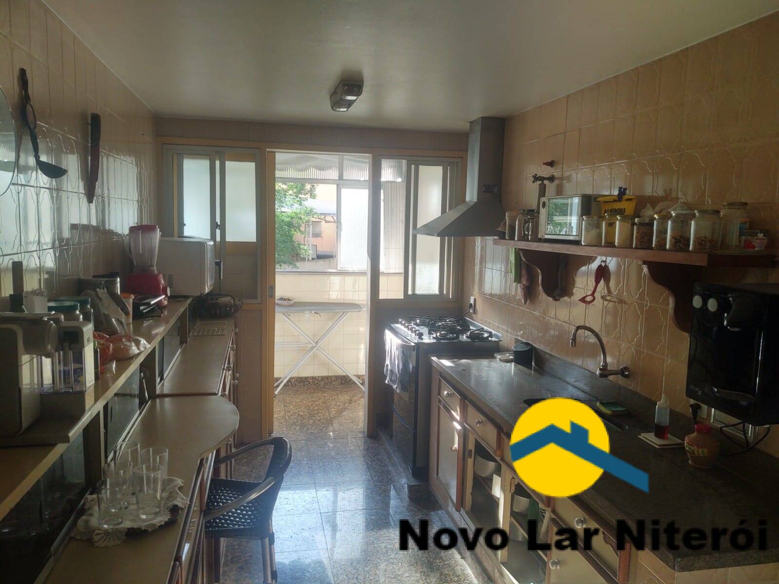 Apartamento à venda com 4 quartos, 180m² - Foto 36