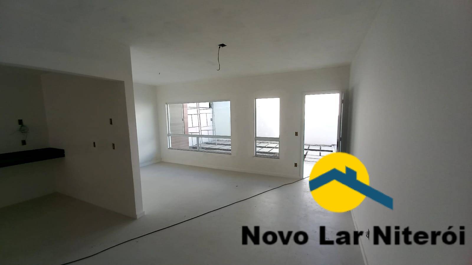 Casa de Condomínio à venda com 3 quartos, 111m² - Foto 2