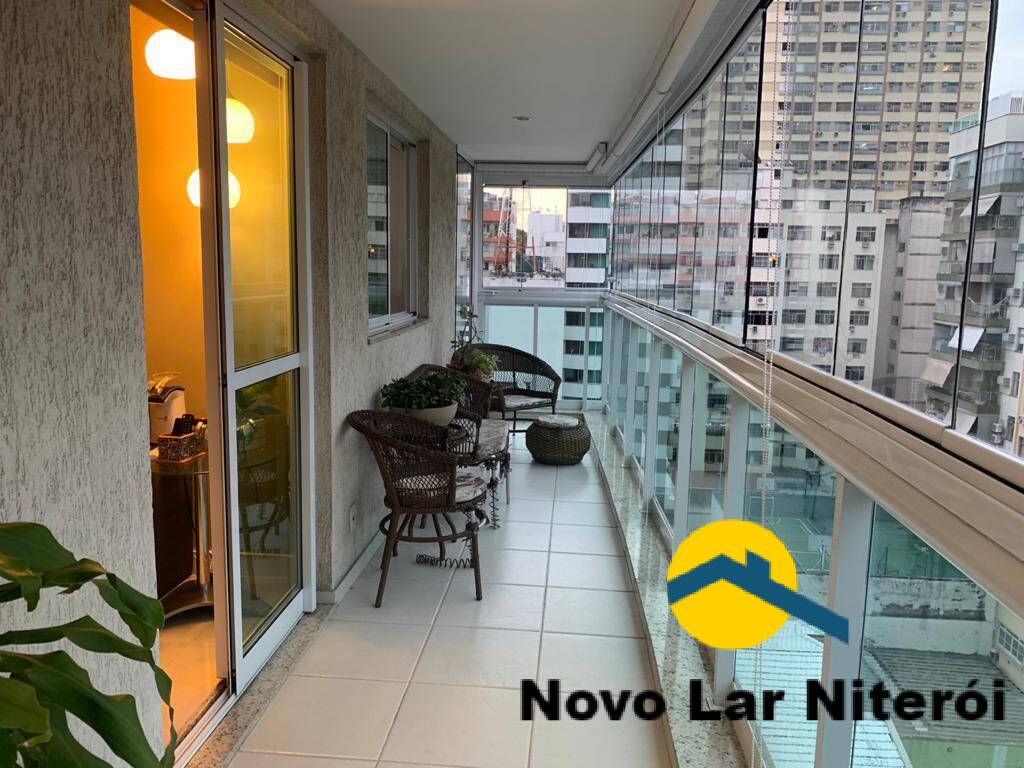 Apartamento à venda com 4 quartos, 145m² - Foto 1