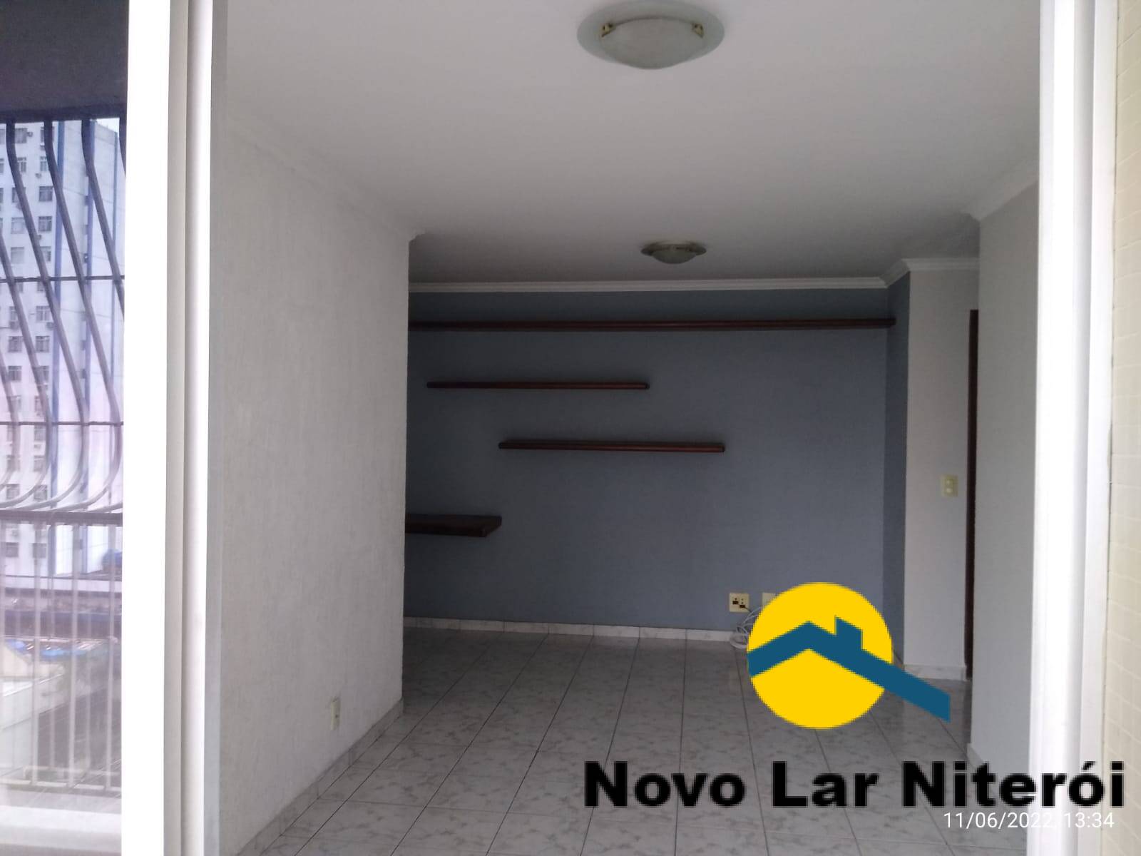 Apartamento à venda com 2 quartos, 70m² - Foto 5