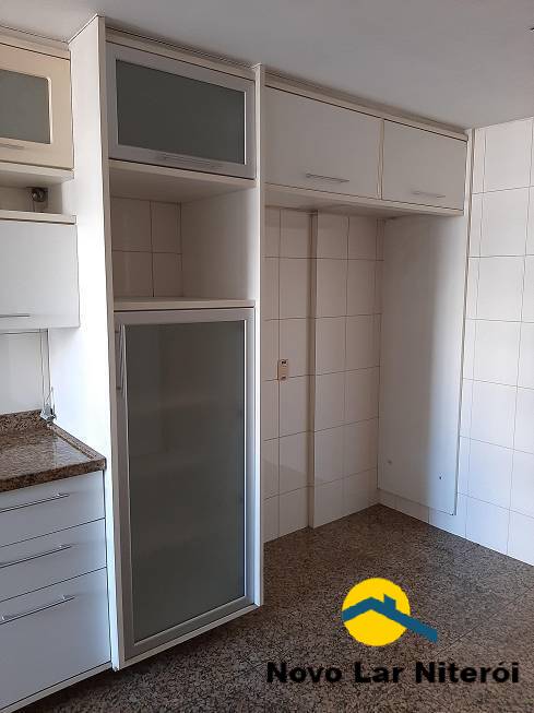 Apartamento à venda com 4 quartos, 160m² - Foto 17