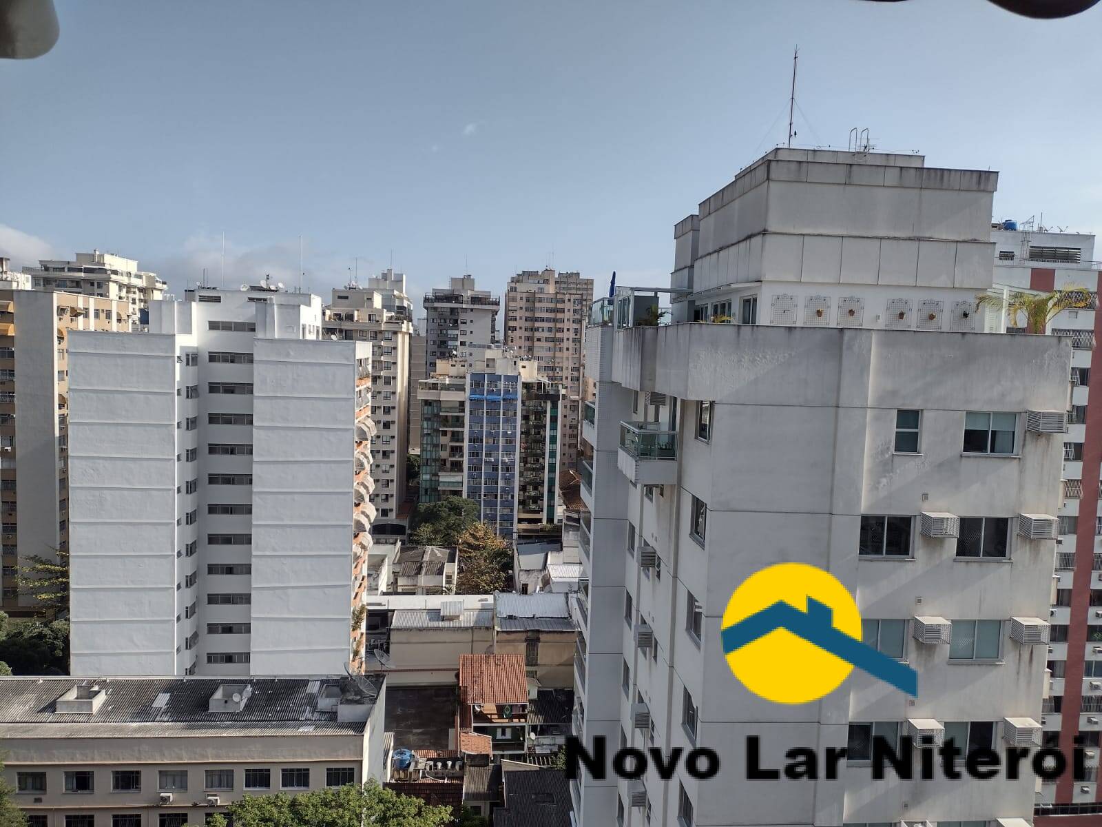 Apartamento à venda com 3 quartos, 135m² - Foto 4