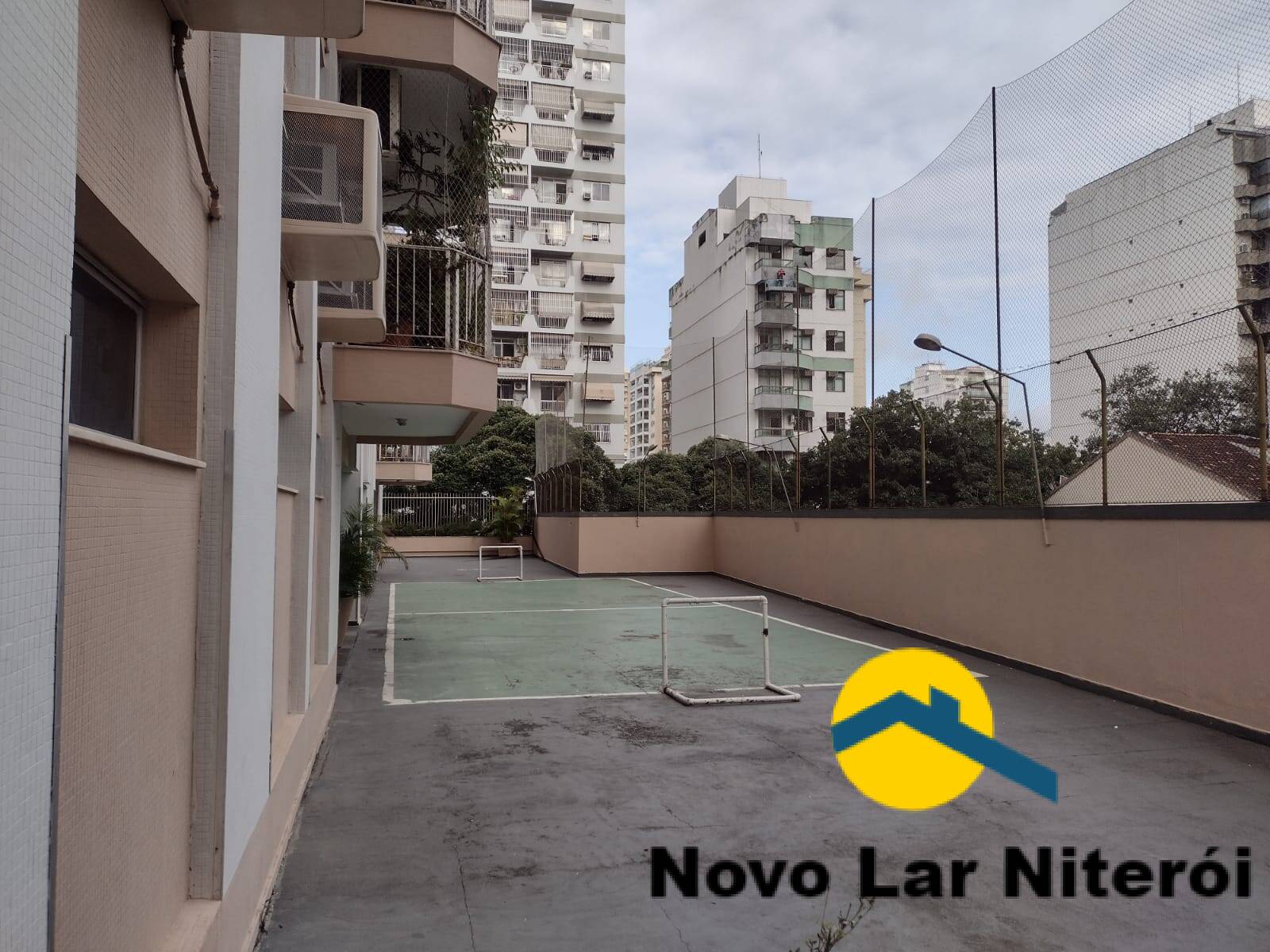 Apartamento à venda com 3 quartos, 135m² - Foto 32