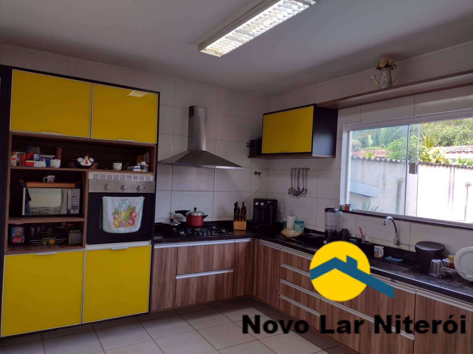 Casa à venda com 3 quartos, 210m² - Foto 17