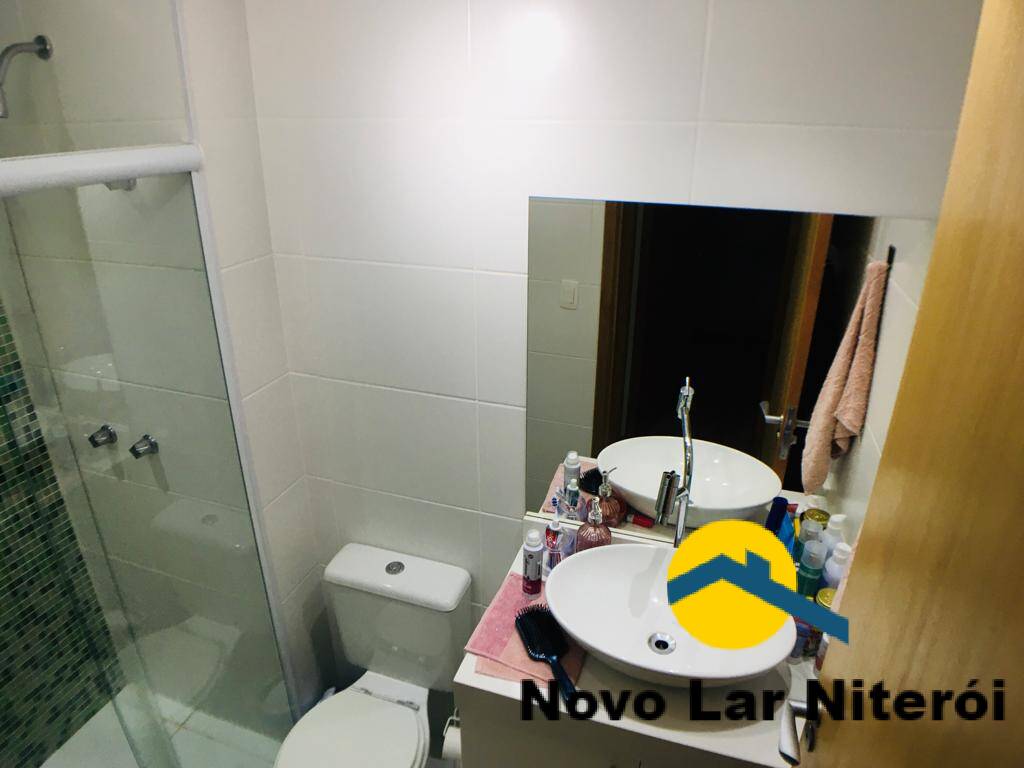 Apartamento à venda com 2 quartos, 70m² - Foto 12