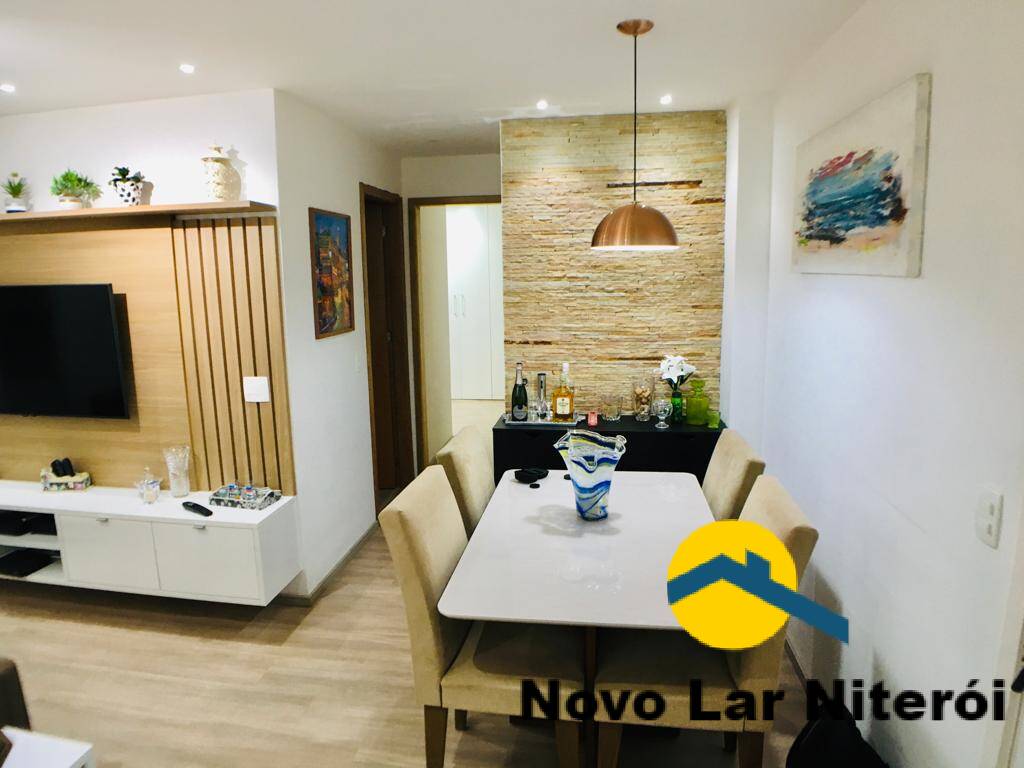 Apartamento à venda com 2 quartos, 70m² - Foto 3