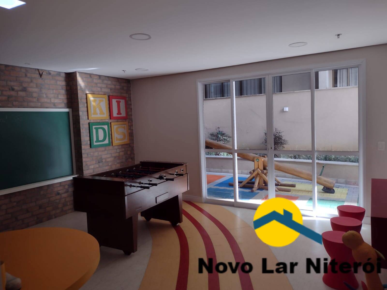 Apartamento à venda com 2 quartos, 70m² - Foto 17