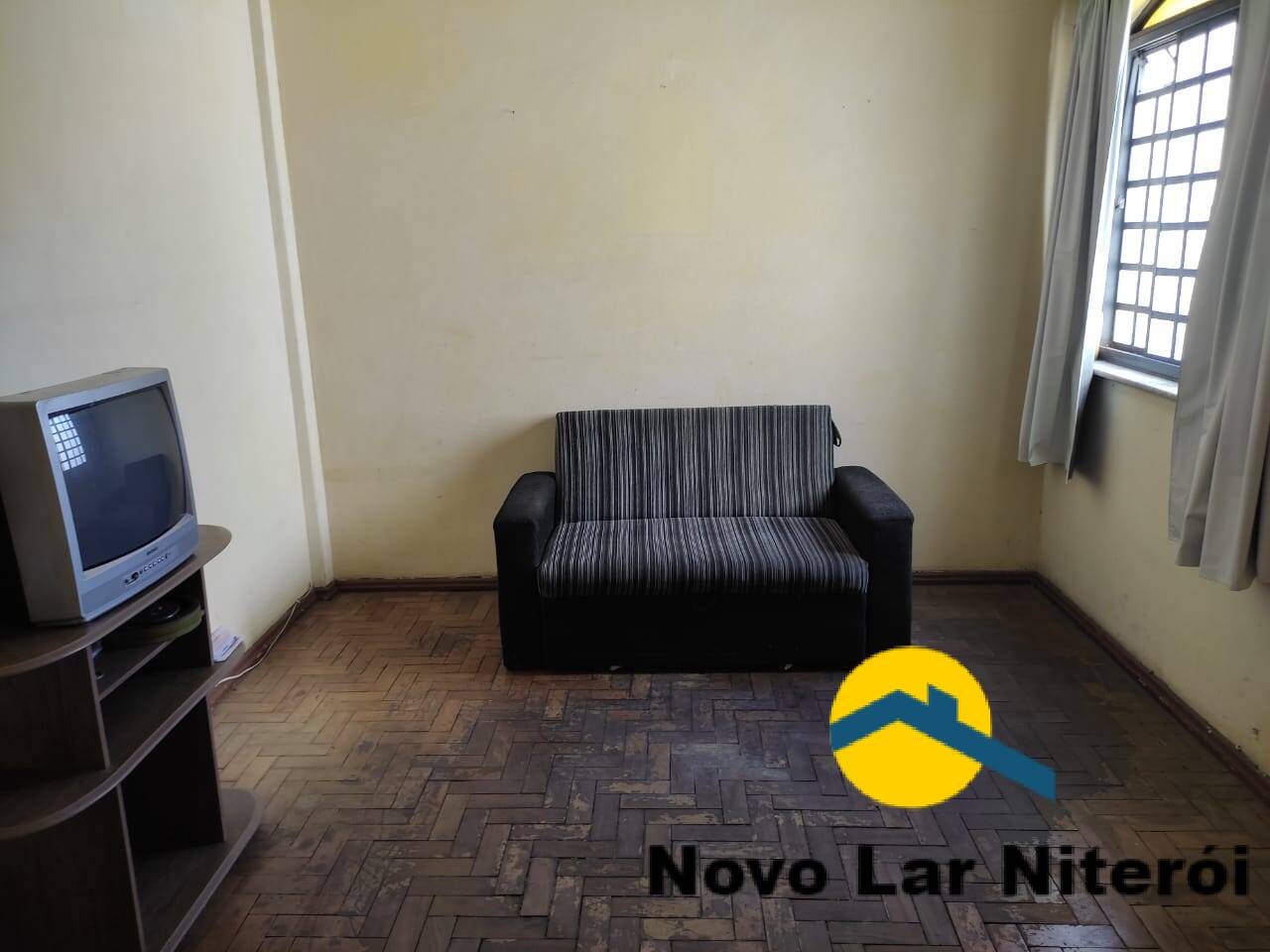 Apartamento à venda com 2 quartos, 60m² - Foto 2