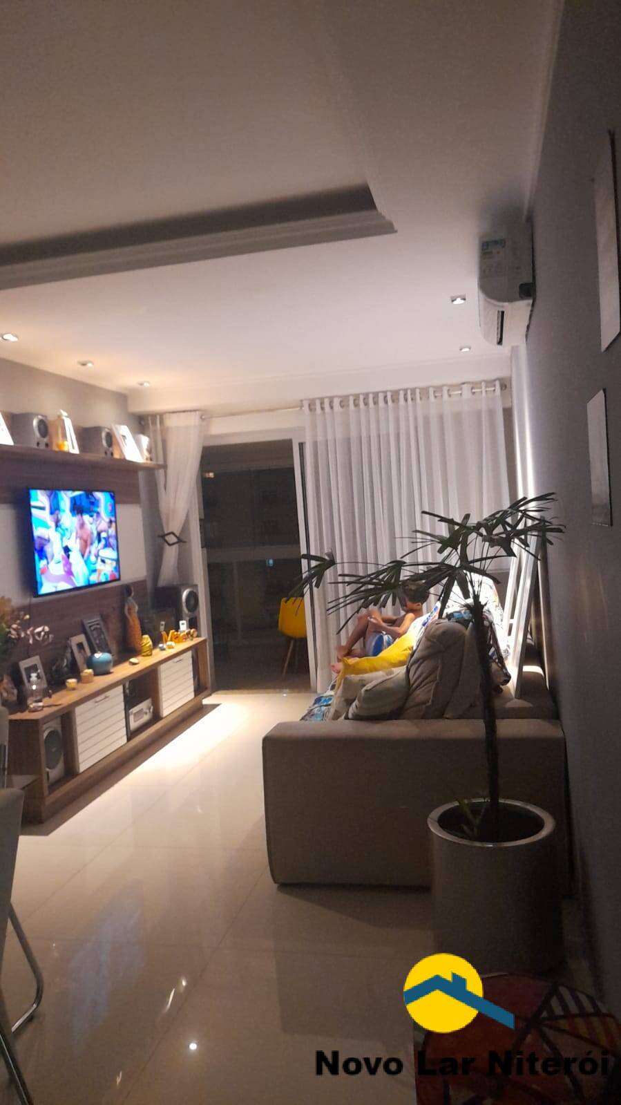 Apartamento à venda com 3 quartos, 118m² - Foto 1