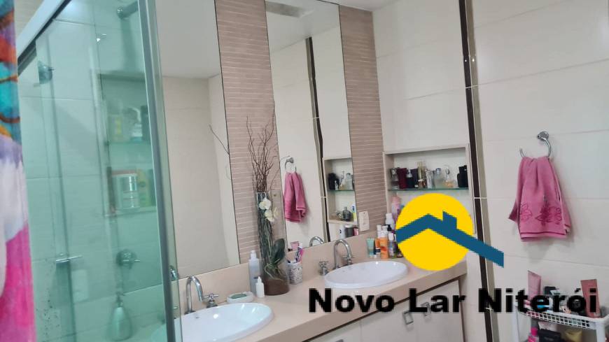 Casa à venda com 3 quartos, 242m² - Foto 23