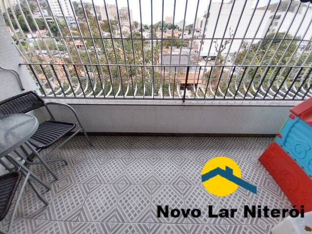 Apartamento à venda com 2 quartos, 80m² - Foto 2