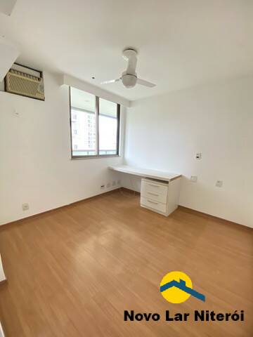 Apartamento à venda com 3 quartos, 107m² - Foto 12