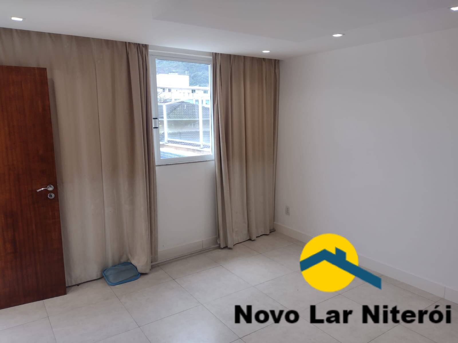 Casa à venda com 4 quartos, 196m² - Foto 37