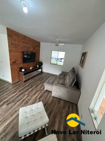 Casa à venda com 4 quartos, 150m² - Foto 1