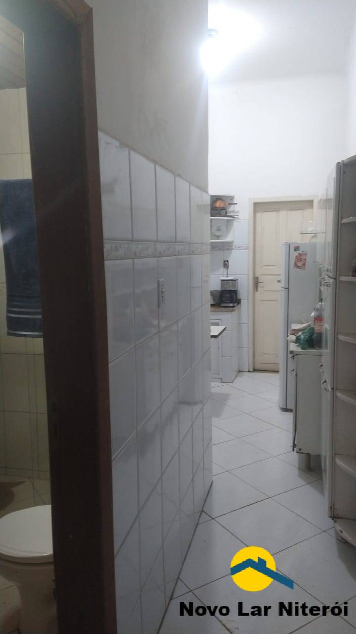 Casa à venda com 4 quartos, 138m² - Foto 13