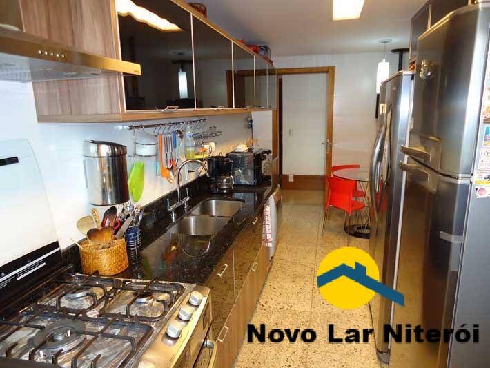 Apartamento à venda com 4 quartos, 226m² - Foto 21