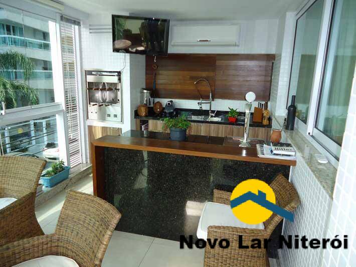 Apartamento à venda com 4 quartos, 226m² - Foto 4