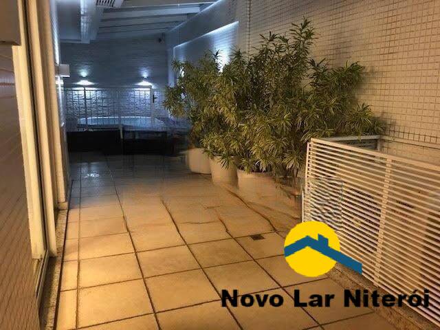 Apartamento à venda com 4 quartos, 226m² - Foto 31