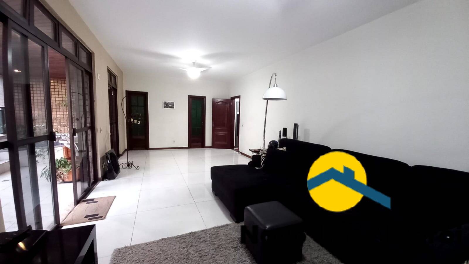 Apartamento à venda com 4 quartos, 245m² - Foto 14