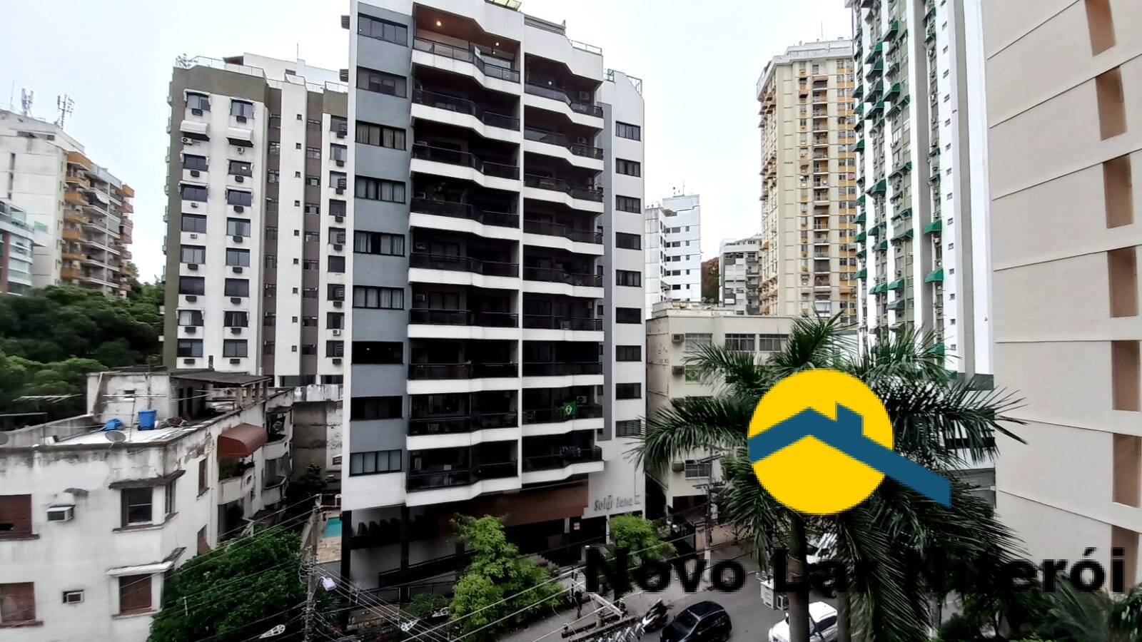 Apartamento à venda com 4 quartos, 245m² - Foto 17