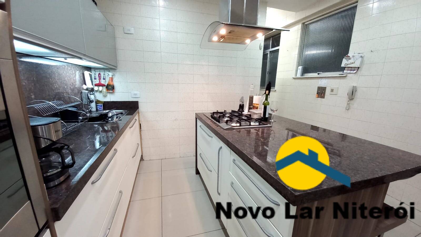 Apartamento à venda com 4 quartos, 245m² - Foto 32