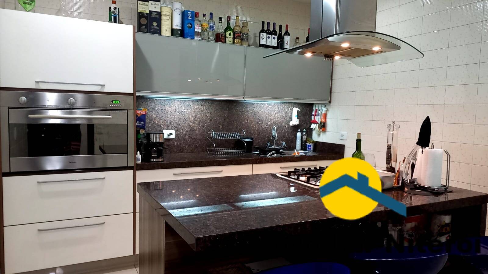 Apartamento à venda com 4 quartos, 245m² - Foto 31