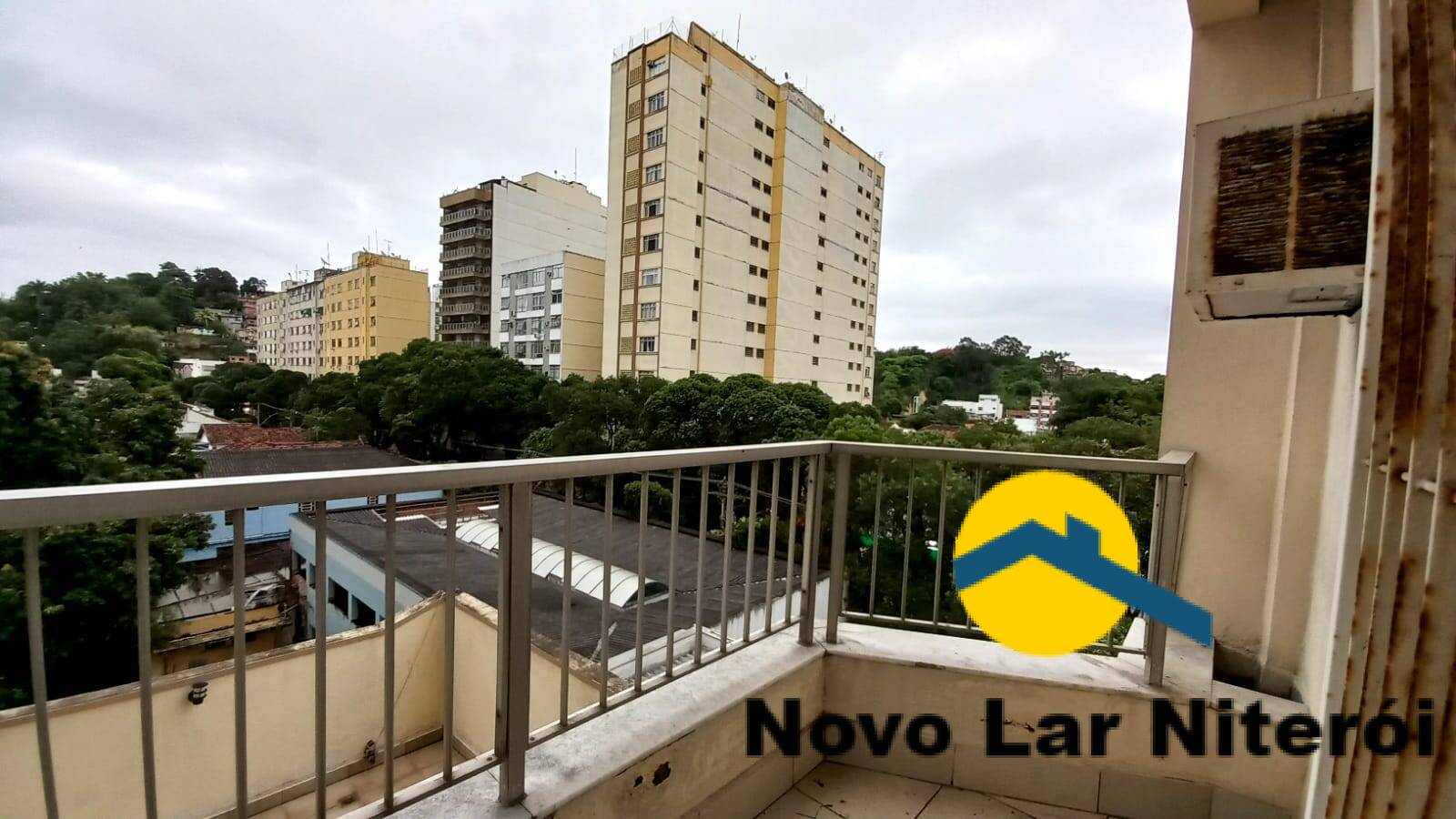 Apartamento à venda com 4 quartos, 245m² - Foto 40