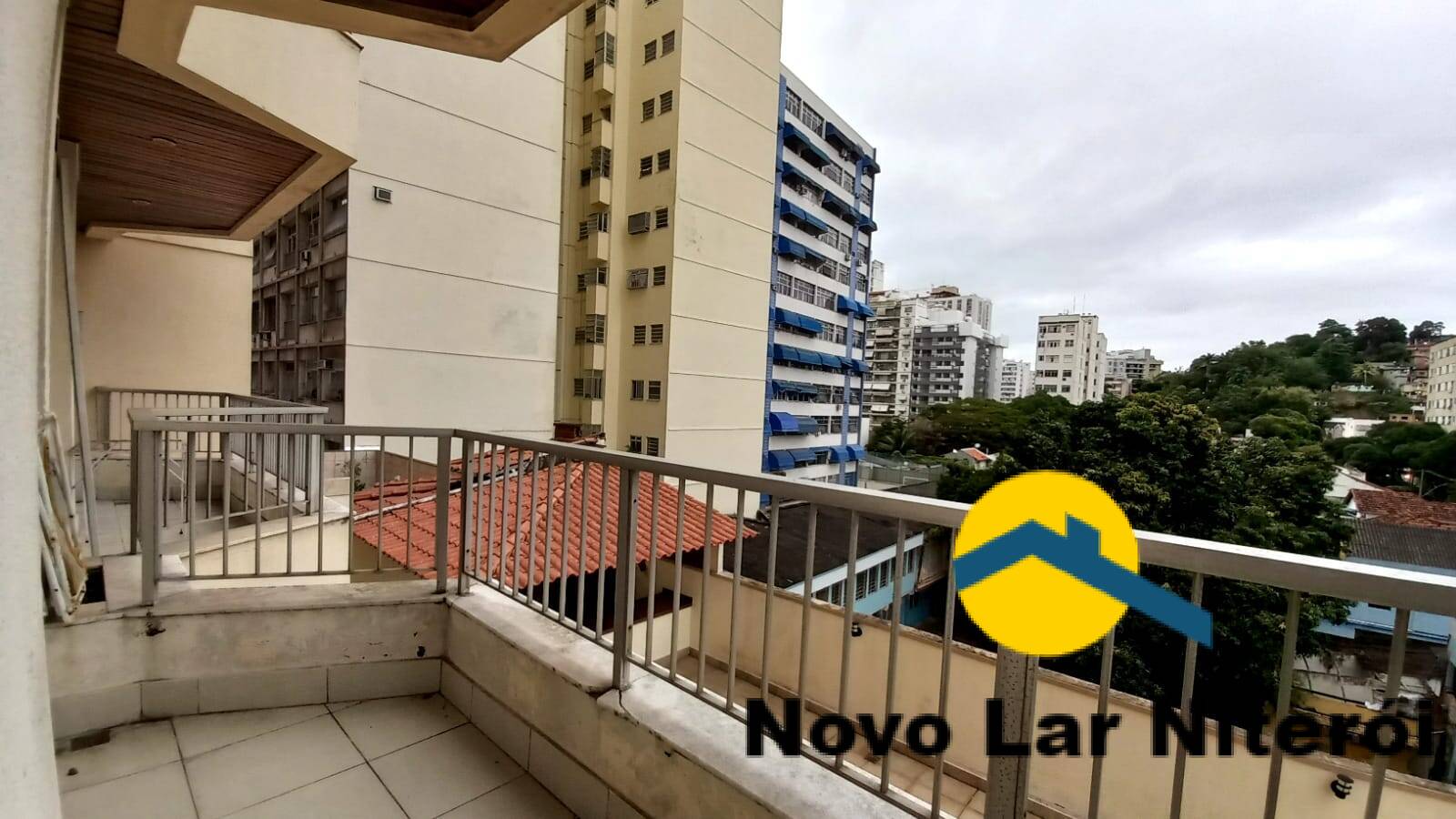 Apartamento à venda com 4 quartos, 245m² - Foto 46