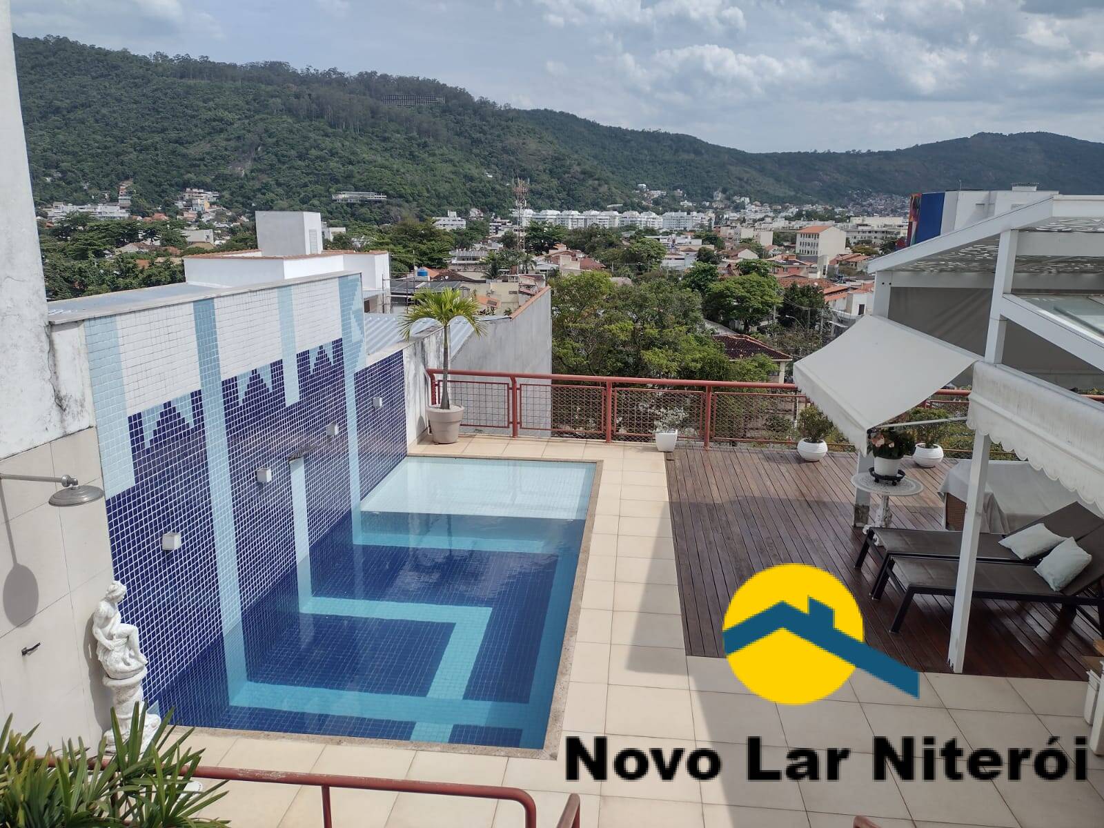 Casa à venda com 5 quartos, 441m² - Foto 1