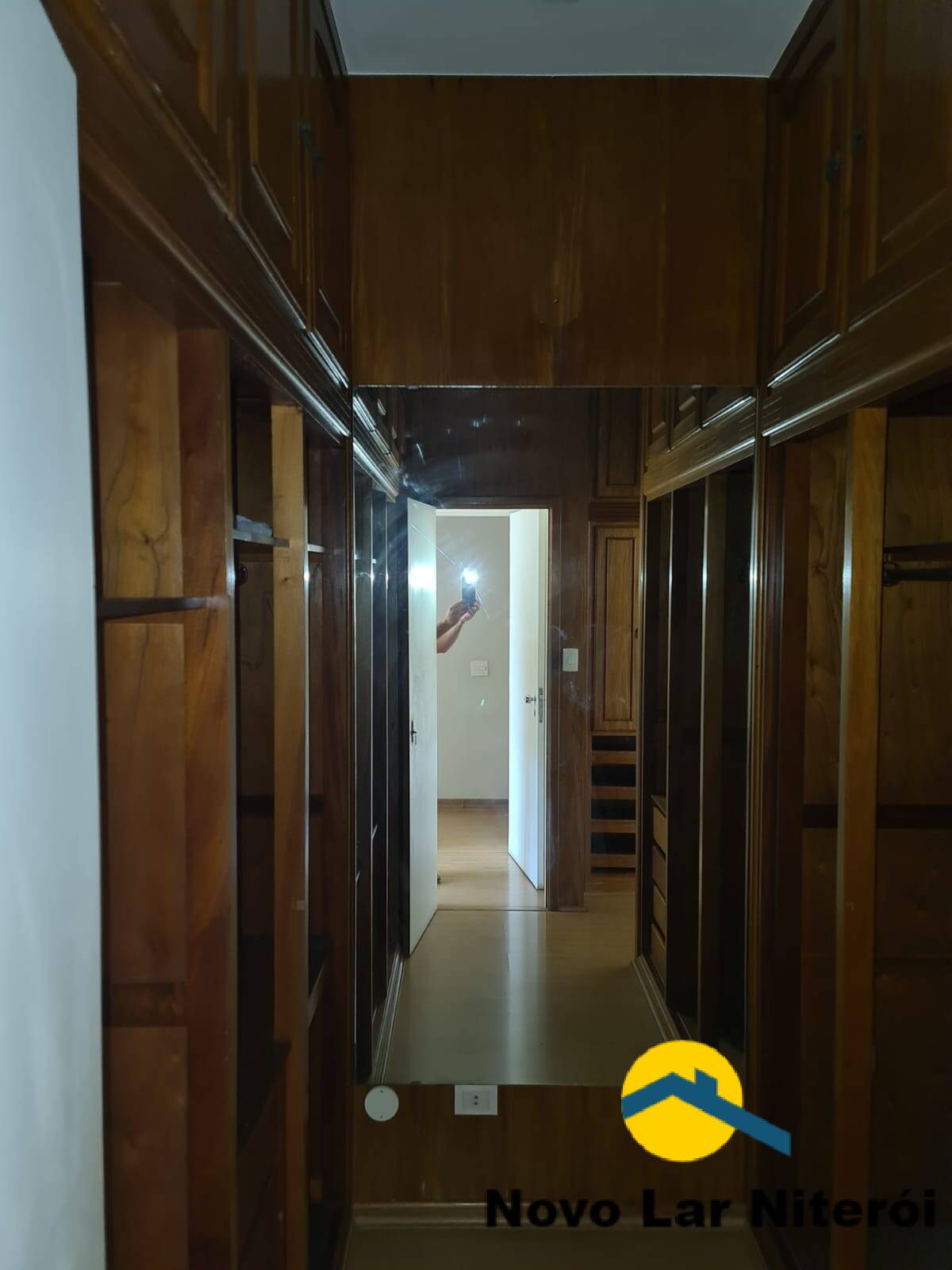 Apartamento à venda com 4 quartos, 250m² - Foto 9