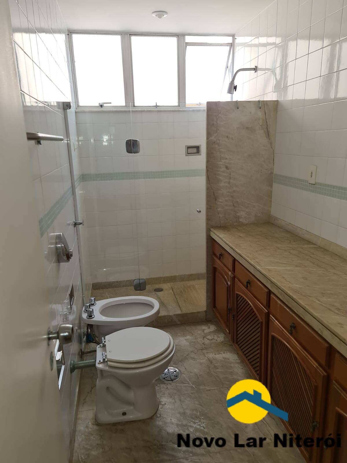 Apartamento à venda com 4 quartos, 250m² - Foto 11