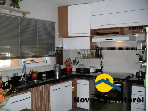 Casa à venda com 3 quartos, 240m² - Foto 10