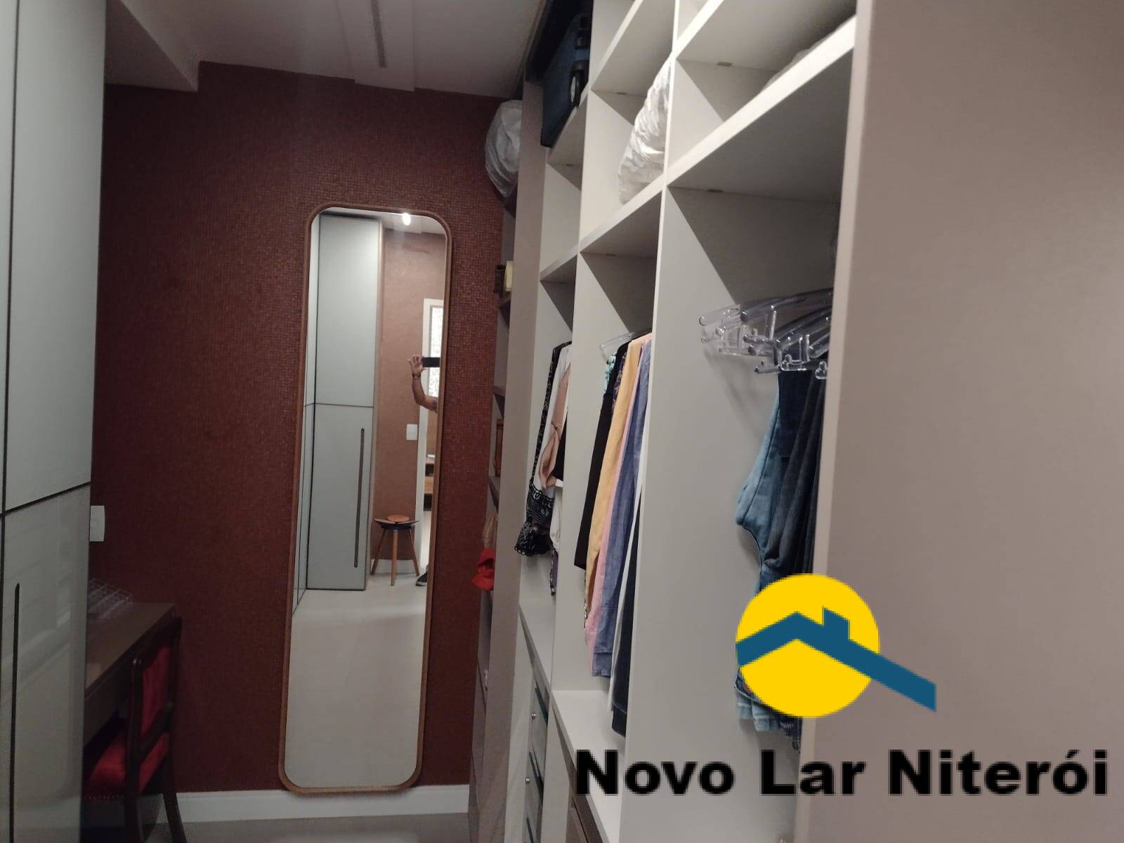 Apartamento à venda com 4 quartos, 250m² - Foto 14