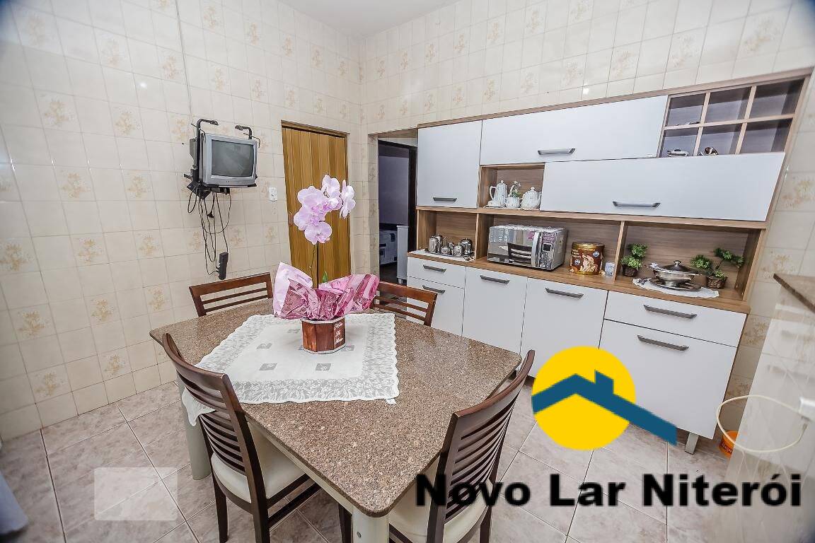 Casa à venda com 3 quartos, 450m² - Foto 12